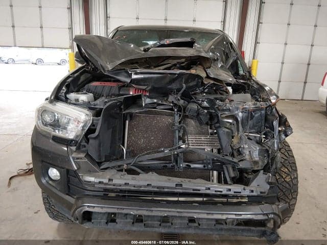 2019 TOYOTA TACOMA TRD SPORT 12