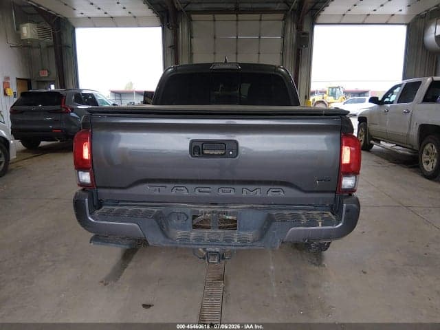 2019 TOYOTA TACOMA TRD SPORT 16