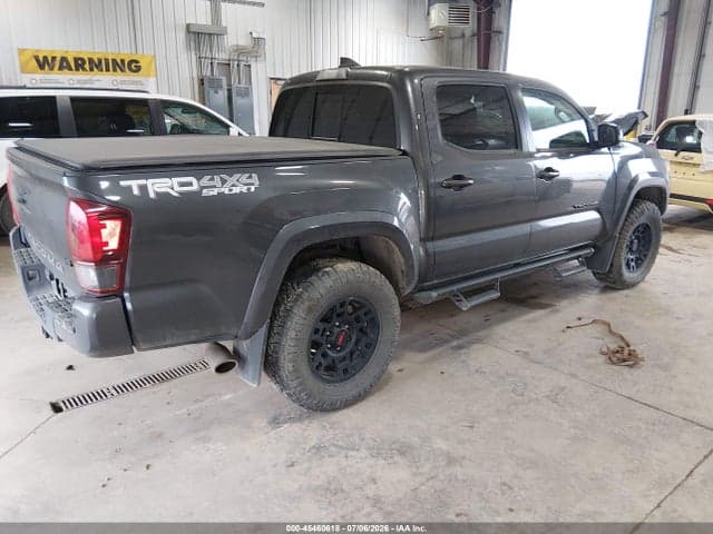 2019 TOYOTA TACOMA TRD SPORT 4