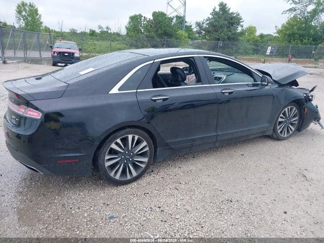 2018 LINCOLN MKZ RESERVE 4