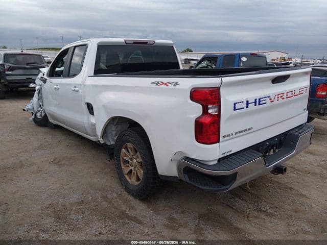 2019 CHEVROLET SILVERADO 1500 LT 3