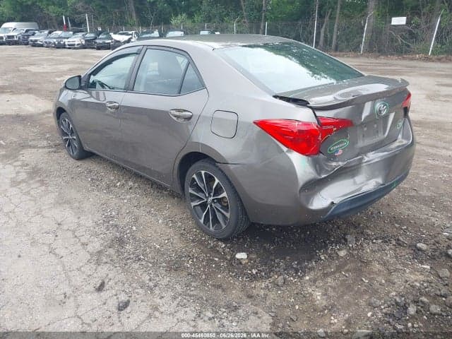 2019 TOYOTA COROLLA SE 3