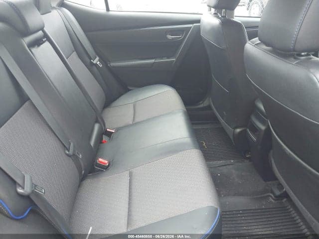 2019 TOYOTA COROLLA SE 8