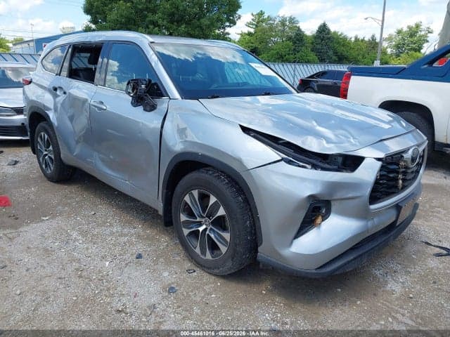 2020 TOYOTA HIGHLANDER XLE 1