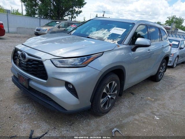 2020 TOYOTA HIGHLANDER XLE 2