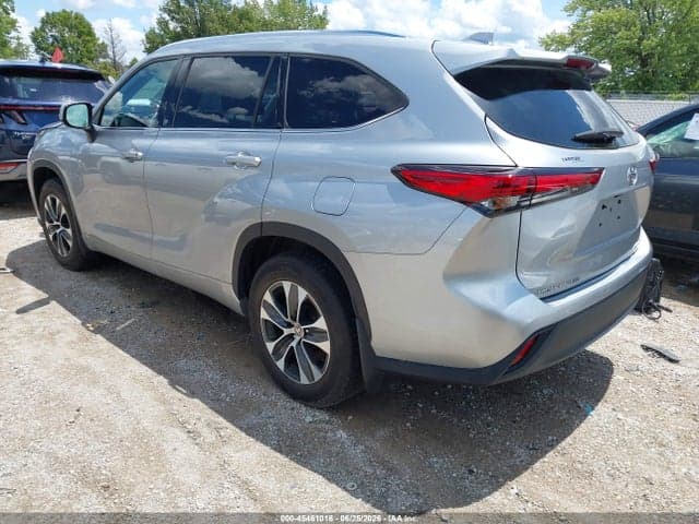 2020 TOYOTA HIGHLANDER XLE 3