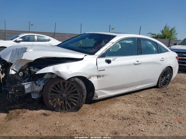 2019 TOYOTA AVALON HYBRID XSE 2