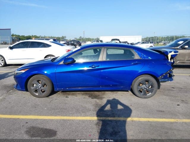 2022 HYUNDAI ELANTRA SEL 15