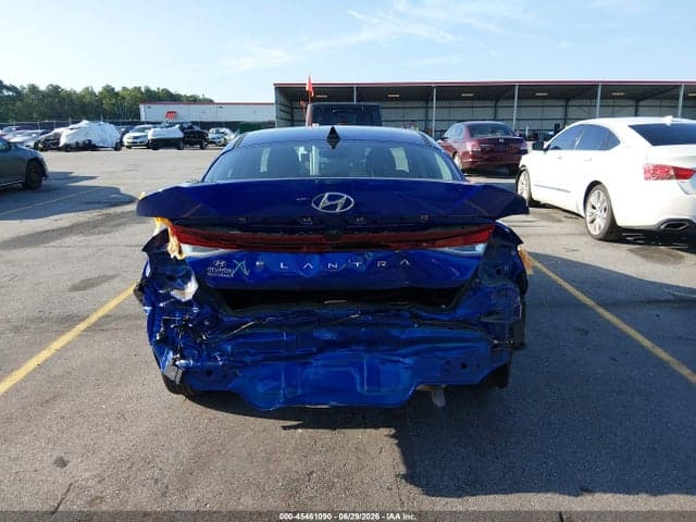 2022 HYUNDAI ELANTRA SEL 17