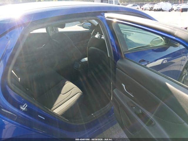 2022 HYUNDAI ELANTRA SEL 8