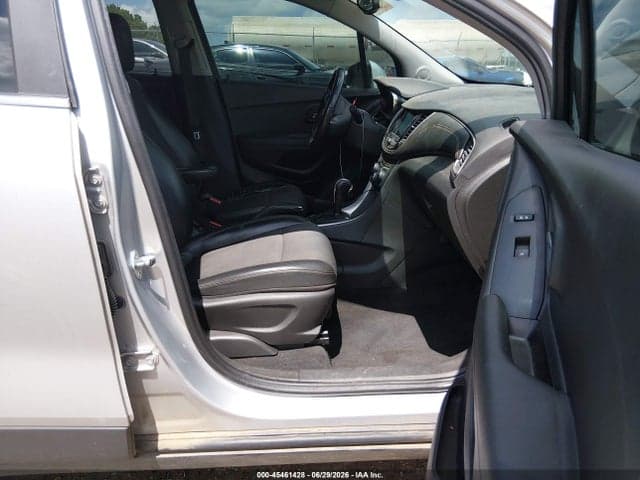 2020 CHEVROLET TRAX FWD LT 5