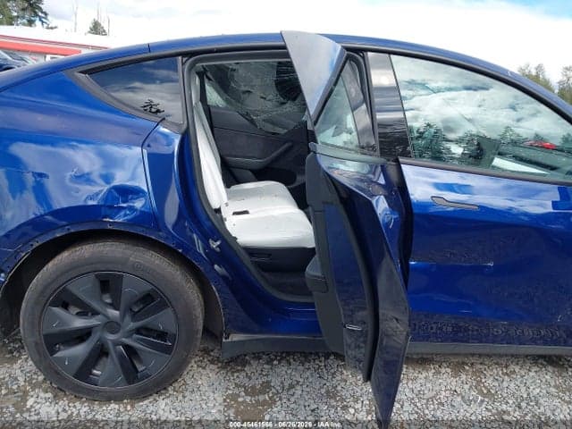 2025 TESLA MODEL Y LONG RANGE DUAL MOTOR ALL-WHEEL DRIVE 8