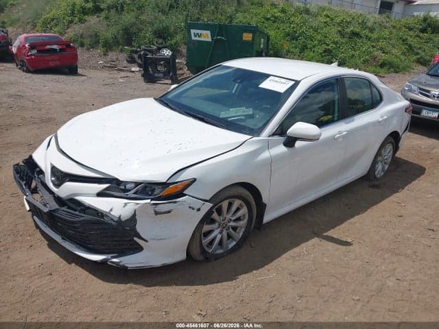 2020 TOYOTA CAMRY LE AWD 2