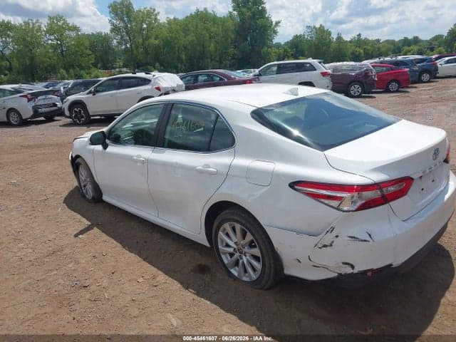 2020 TOYOTA CAMRY LE AWD 3