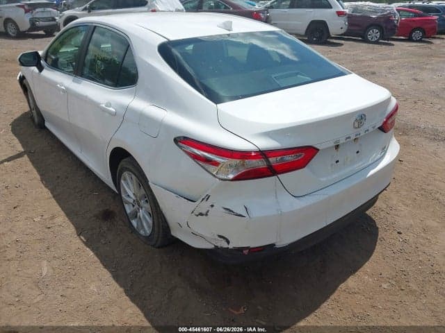 2020 TOYOTA CAMRY LE AWD 6