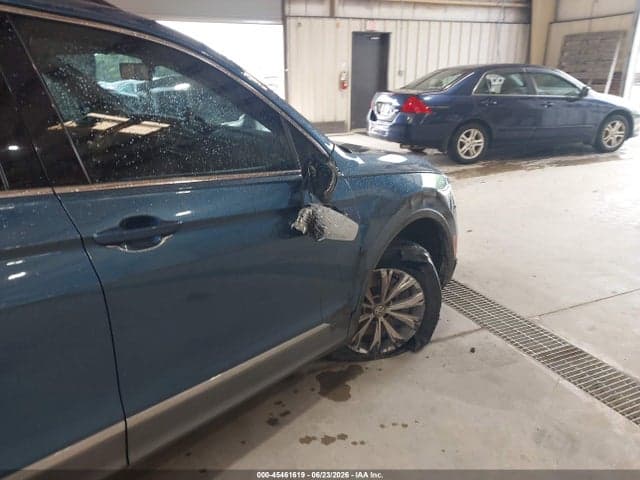 2018 VOLKSWAGEN TIGUAN 2.0T SE/2.0T SEL 6