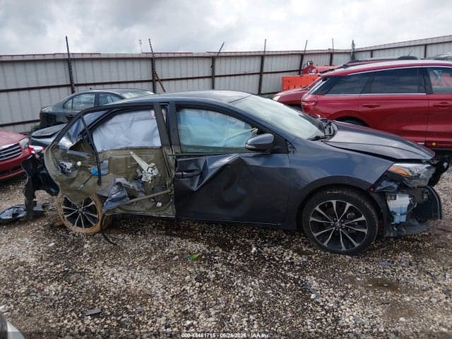 2019 TOYOTA COROLLA SE 13