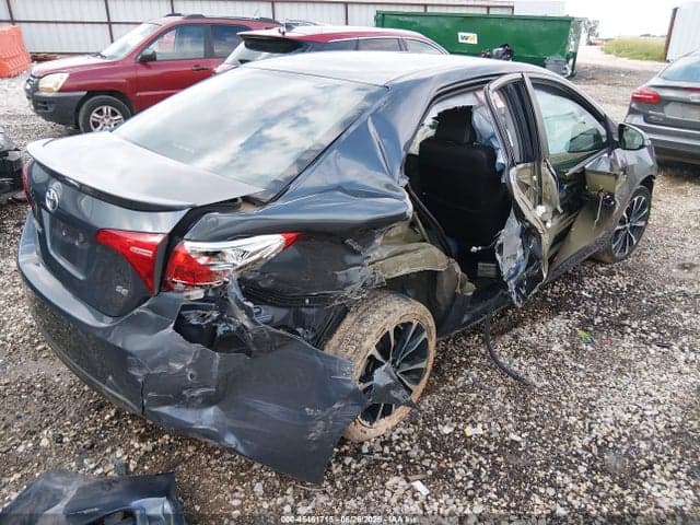 2019 TOYOTA COROLLA SE 4