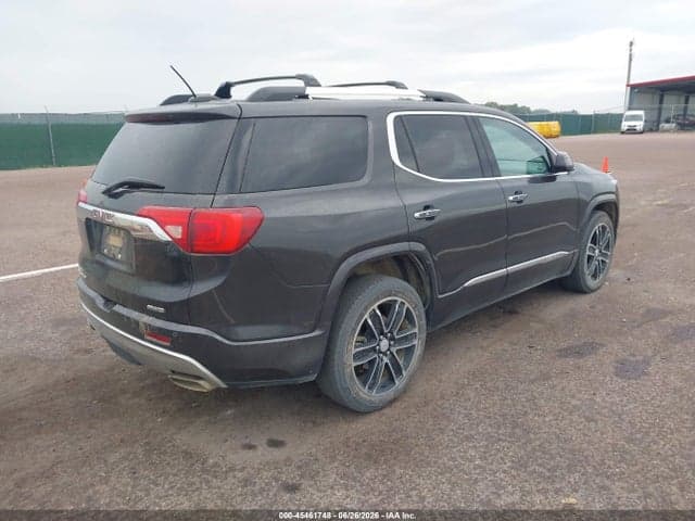 2017 GMC ACADIA DENALI 4