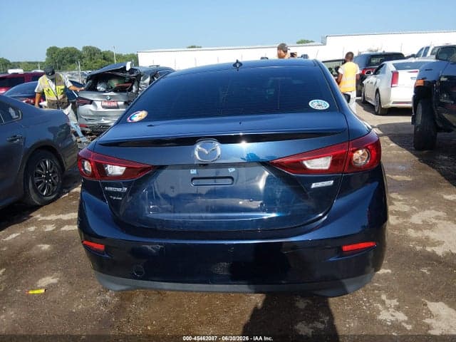 2018 MAZDA MAZDA3 TOURING 16