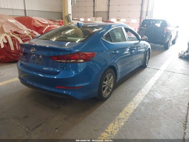 2017 HYUNDAI ELANTRA SE 4
