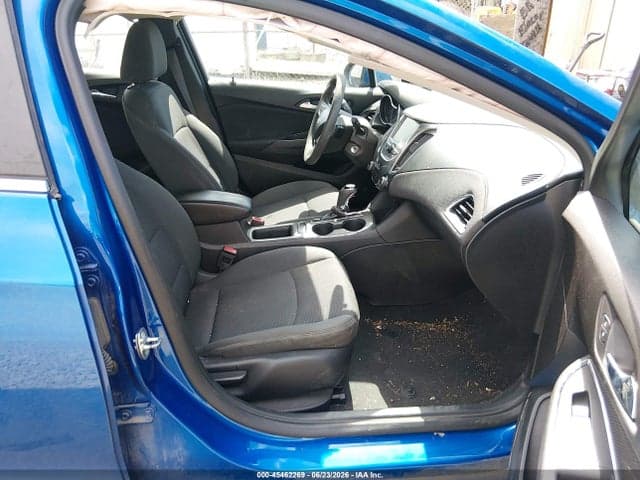2017 CHEVROLET CRUZE LT AUTO 5