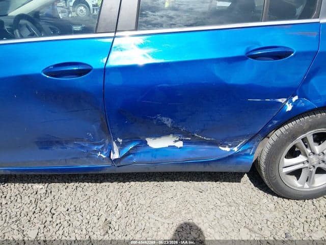 2017 CHEVROLET CRUZE LT AUTO 6