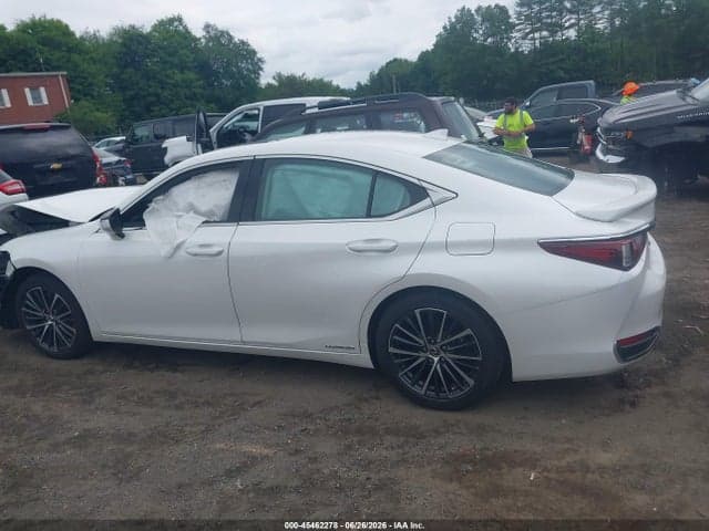 2022 LEXUS ES 300H 13