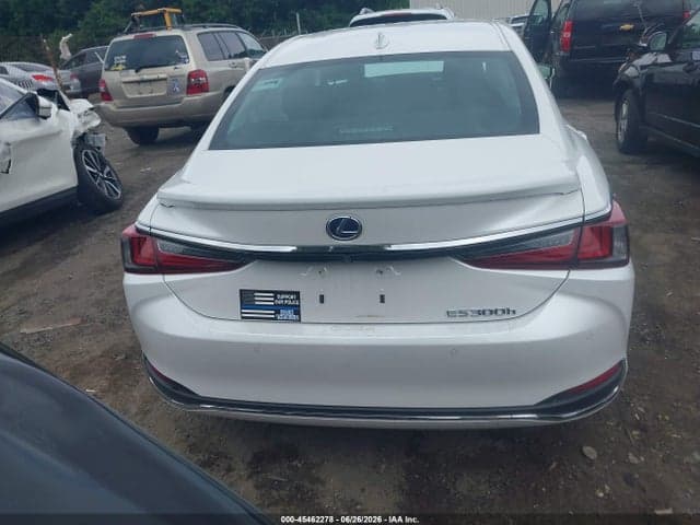 2022 LEXUS ES 300H 15