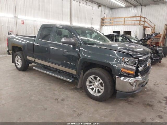 2017 CHEVROLET SILVERADO 1500 LT 1