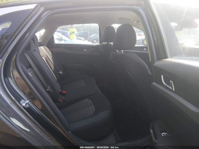 2025 KIA K5 LXS 8
