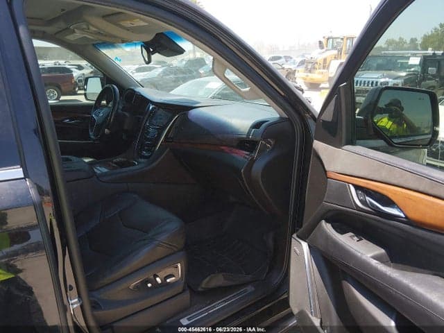 2015 CADILLAC ESCALADE ESV 5