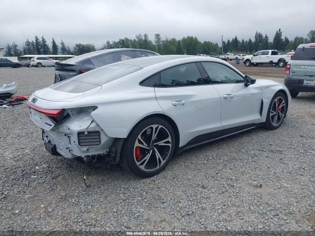 2022 AUDI RS E-TRON GT QUATTRO 4