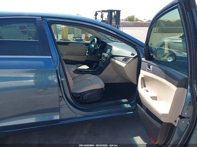 2017 HYUNDAI SONATA SE 5