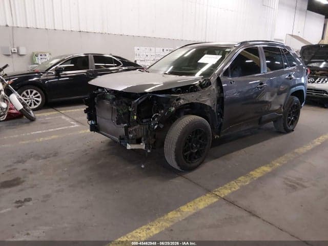 2021 TOYOTA RAV4 XLE 2