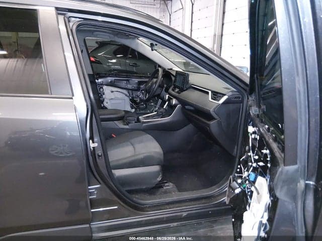 2021 TOYOTA RAV4 XLE 5