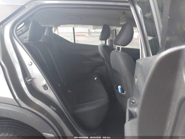 2022 NISSAN KICKS S XTRONIC CVT 8