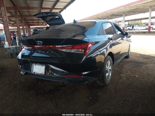 2023 HYUNDAI ELANTRA SE 4