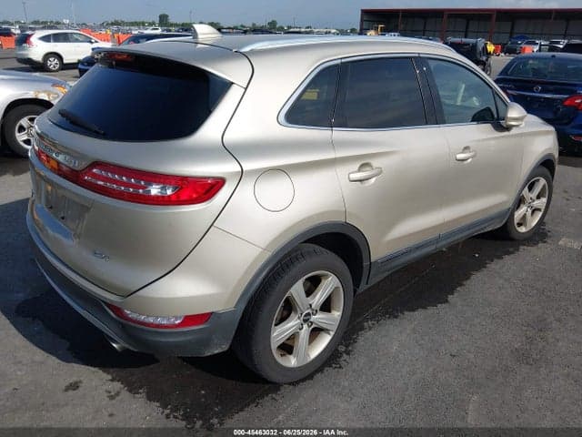 2017 LINCOLN MKC PREMIERE 4