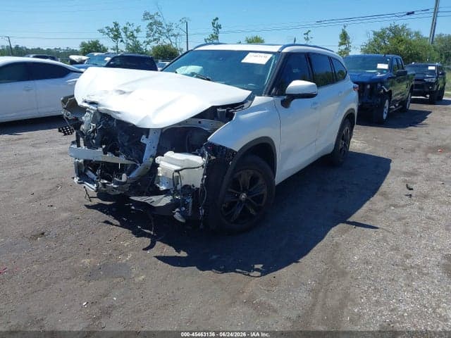 2020 TOYOTA HIGHLANDER XLE 2
