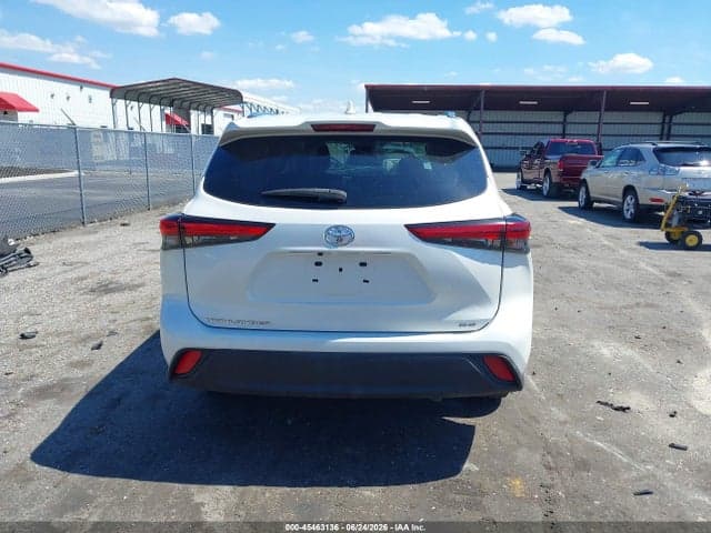 2020 TOYOTA HIGHLANDER XLE 16