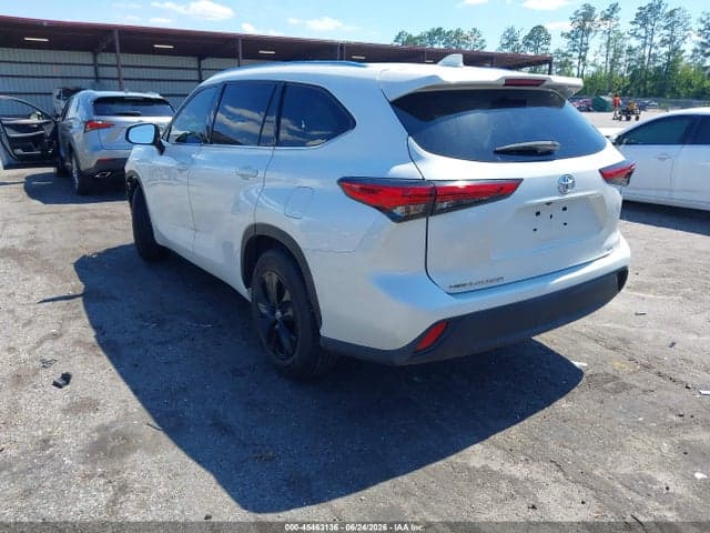 2020 TOYOTA HIGHLANDER XLE 3