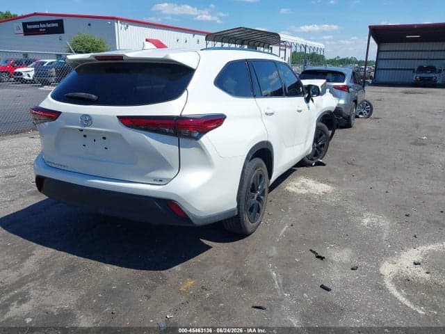 2020 TOYOTA HIGHLANDER XLE 4