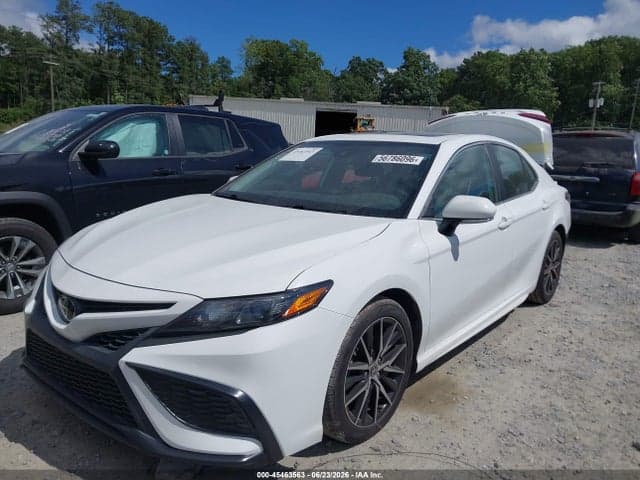 2022 TOYOTA CAMRY SE 2