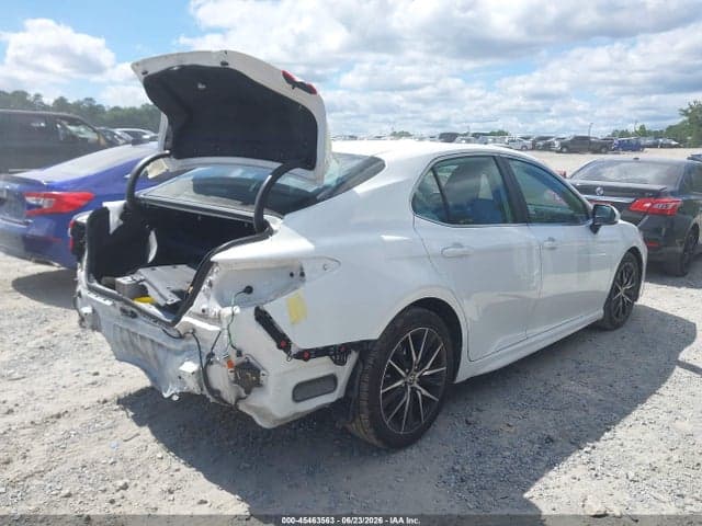 2022 TOYOTA CAMRY SE 13
