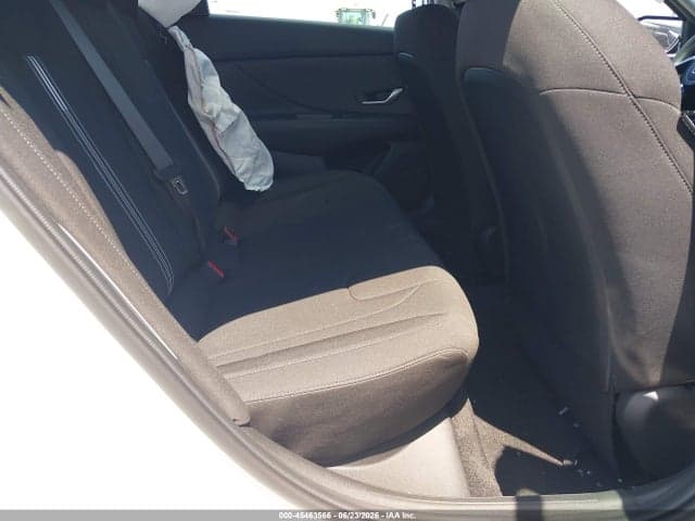 2024 HYUNDAI ELANTRA SEL 8