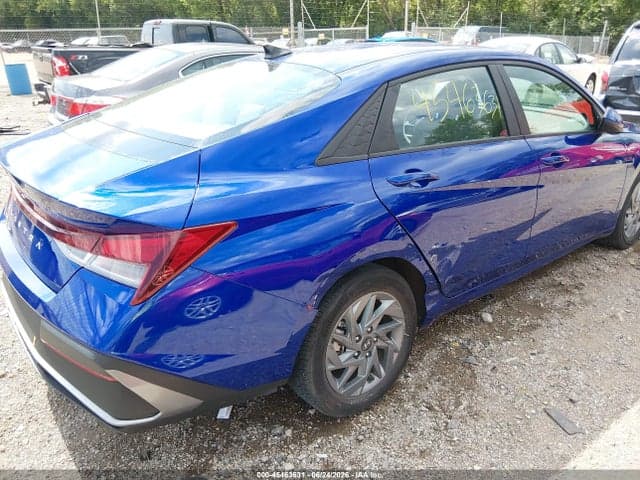 2024 HYUNDAI ELANTRA SEL 17