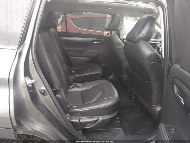 2021 TOYOTA HIGHLANDER PLATINUM 8