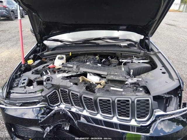 2025 JEEP GRAND CHEROKEE LAREDO X 4X2 10