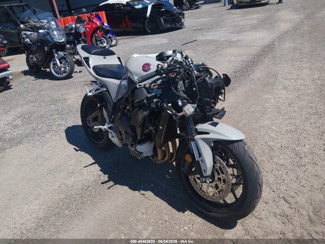 2026 HONDA CBR600 RR 1